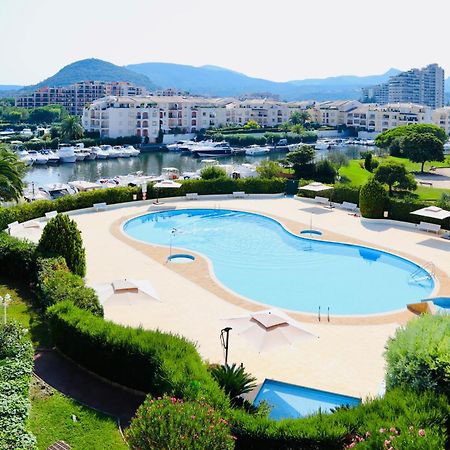 Somptueux 3 Pieces Vue Sur Piscine Vila Mandelieu Exterior foto